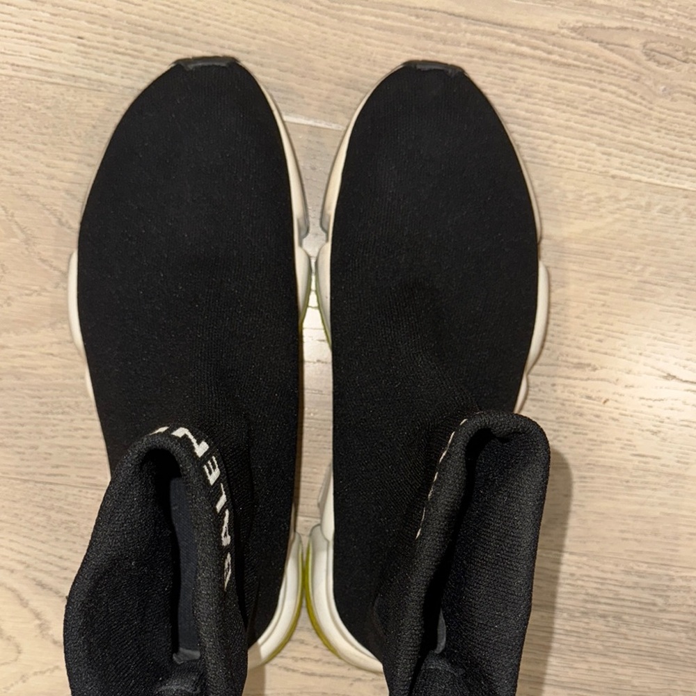 Balenciaga Black and White Sock Sneakers - Picture 7 of 7